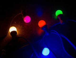 Festoon Strand - 50m - Coloured Globes