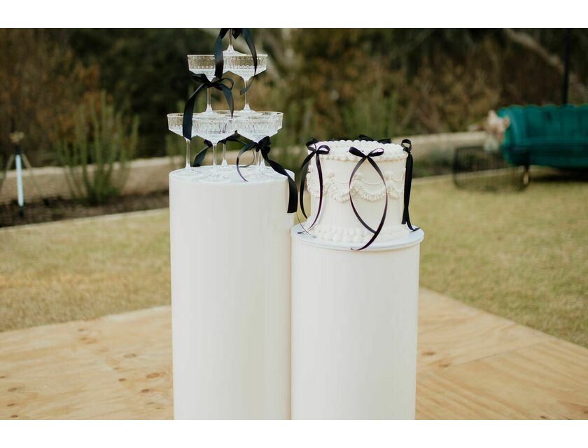 White Round Plinth - 90cm