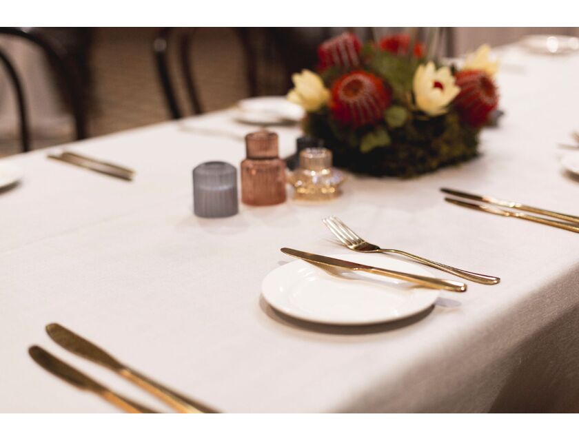 White Rectangle Linen - 137cm x 280cm (6ft Trestle Table)