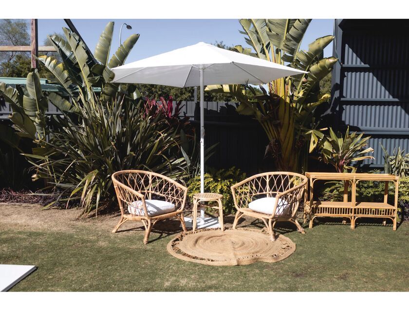 Cane Lounge