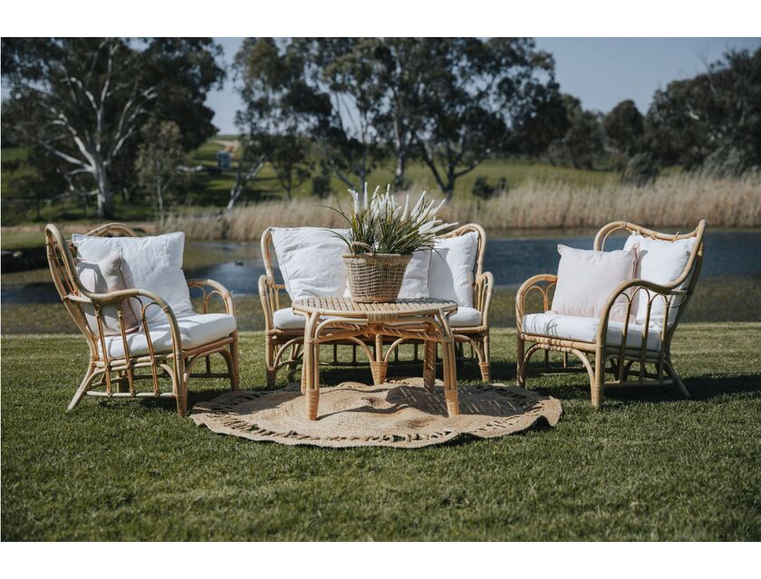 Cane Lounge