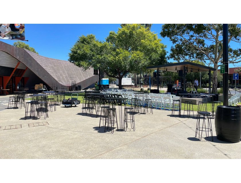 Hairpin Bar Table Black