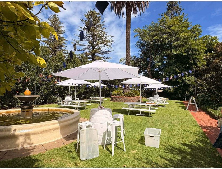 Umbrella - White - Includes Base