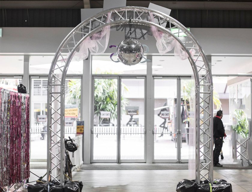 3m Arch Entry - Box Truss