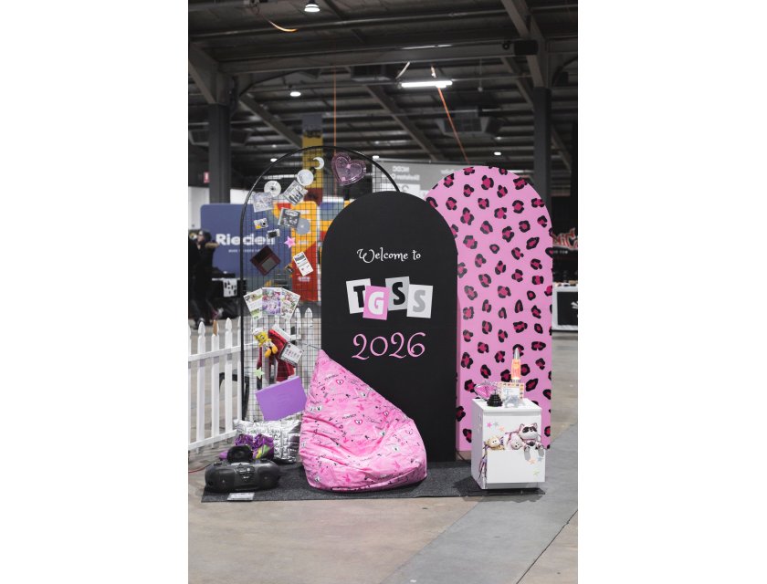 Full Arch Backdrop Pair - Pink