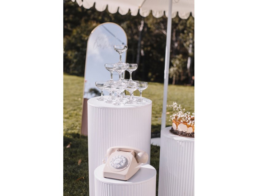 White Ripple Plinth - 60cm