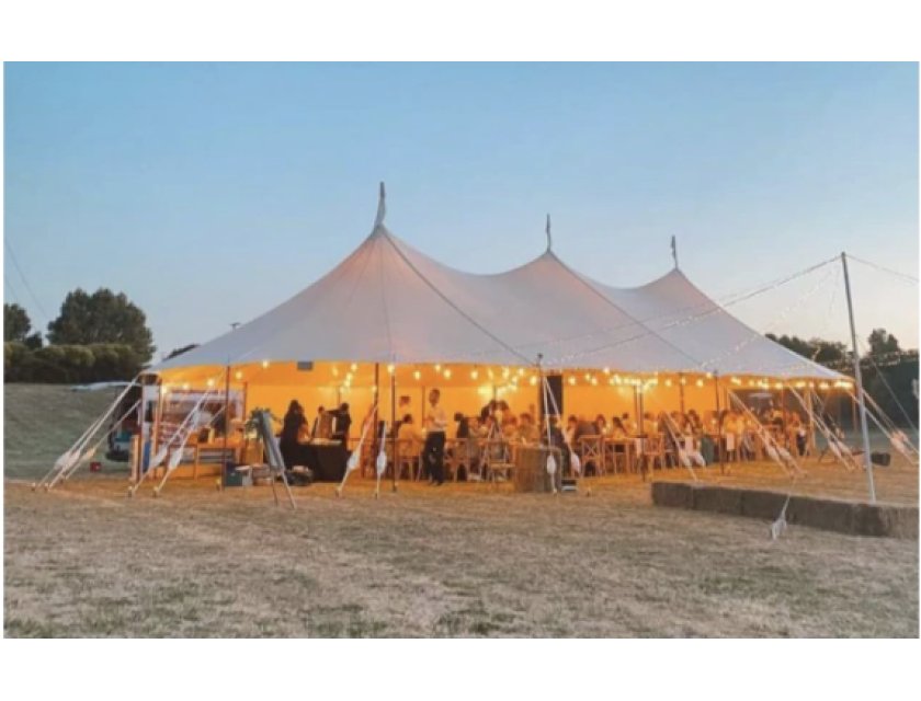 9.7m x 21.2m The Manor - Pole Marquee