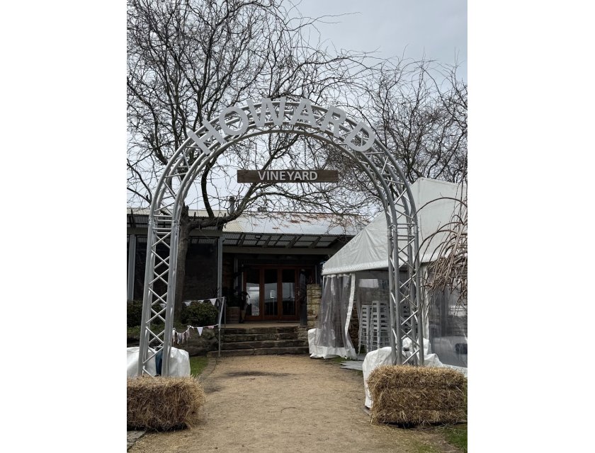 3m Arch Entry - Box Truss