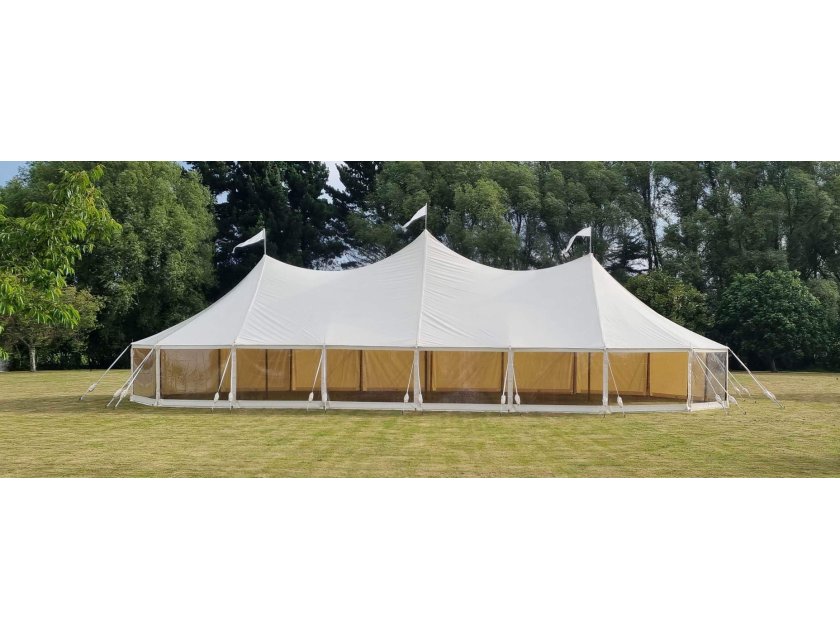 9.7m x 21.2m The Manor - Pole Marquee