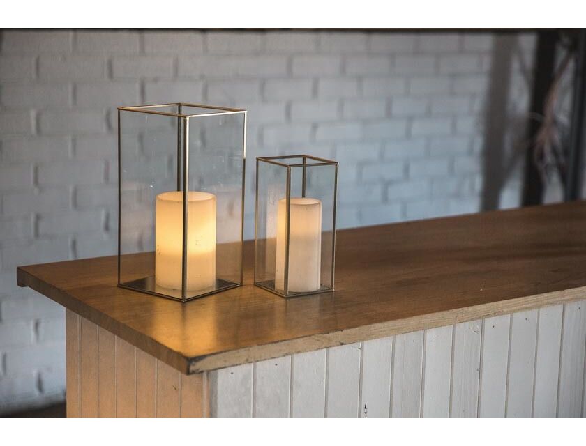 White Deluxe Bar