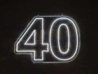 40 - Neon Sign - White