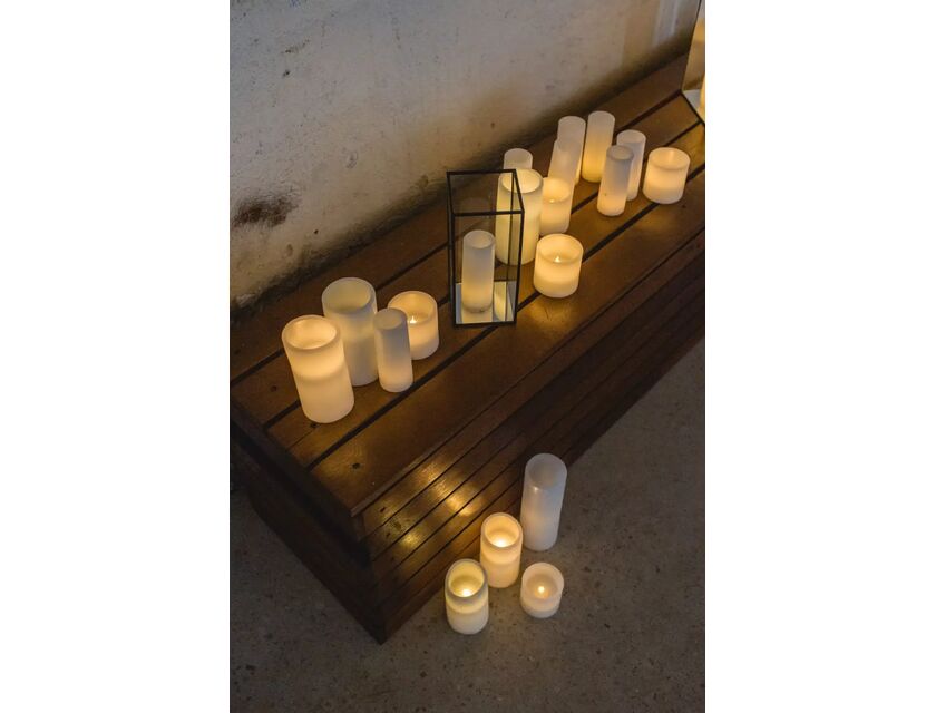 LED Candle 75D - Large - 22cm